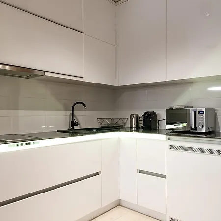 Apartment Cloud 7 *