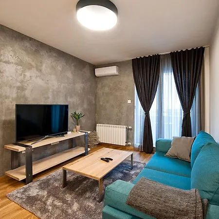 Cloud 7 Apartment
